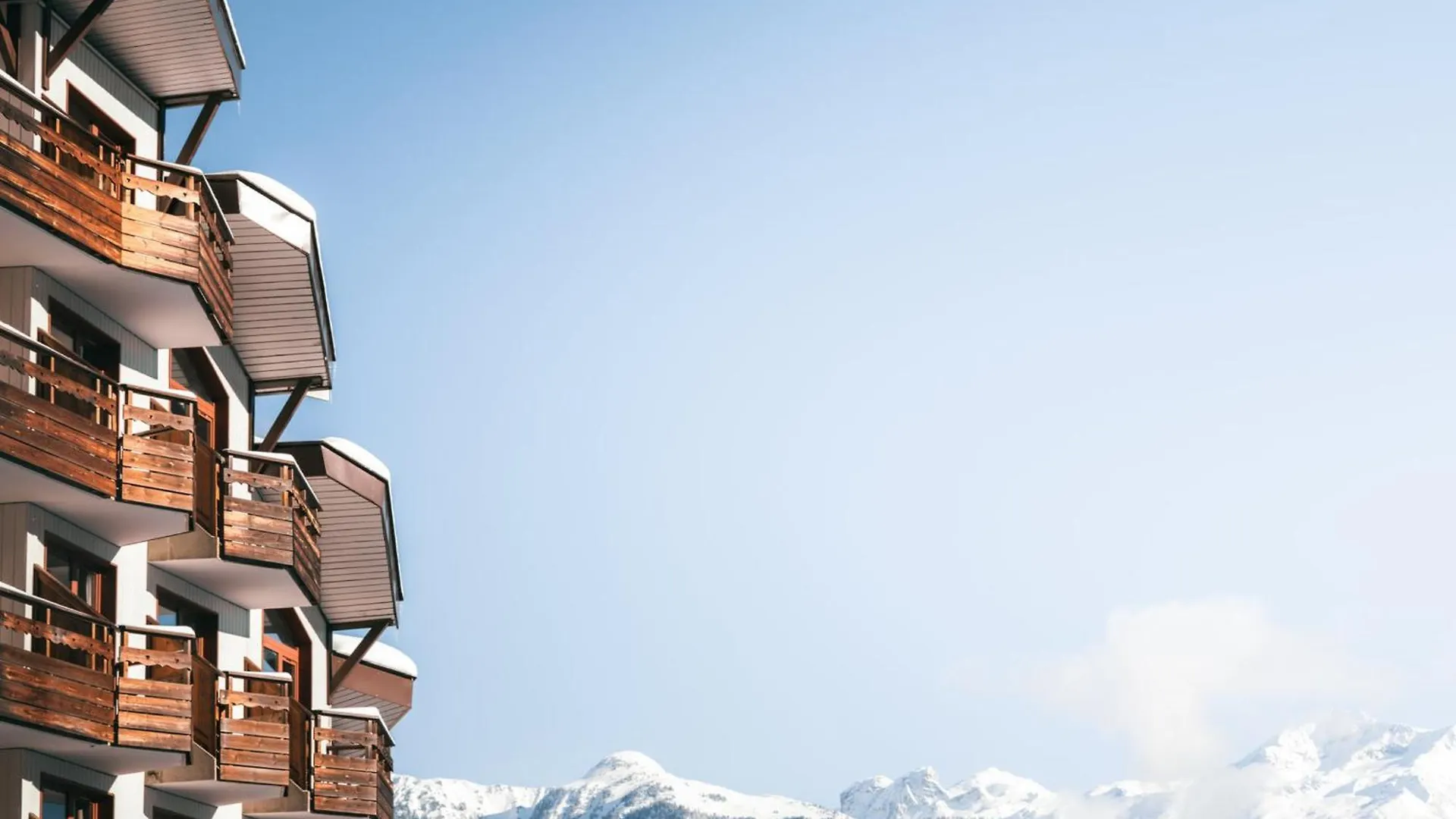 Location Ski La Tania : Apt 2 Pieces, 4 Pers, Balcon, Proche Commerces Et Navettes - Fr-1-182A-22 Courchevel 0*,