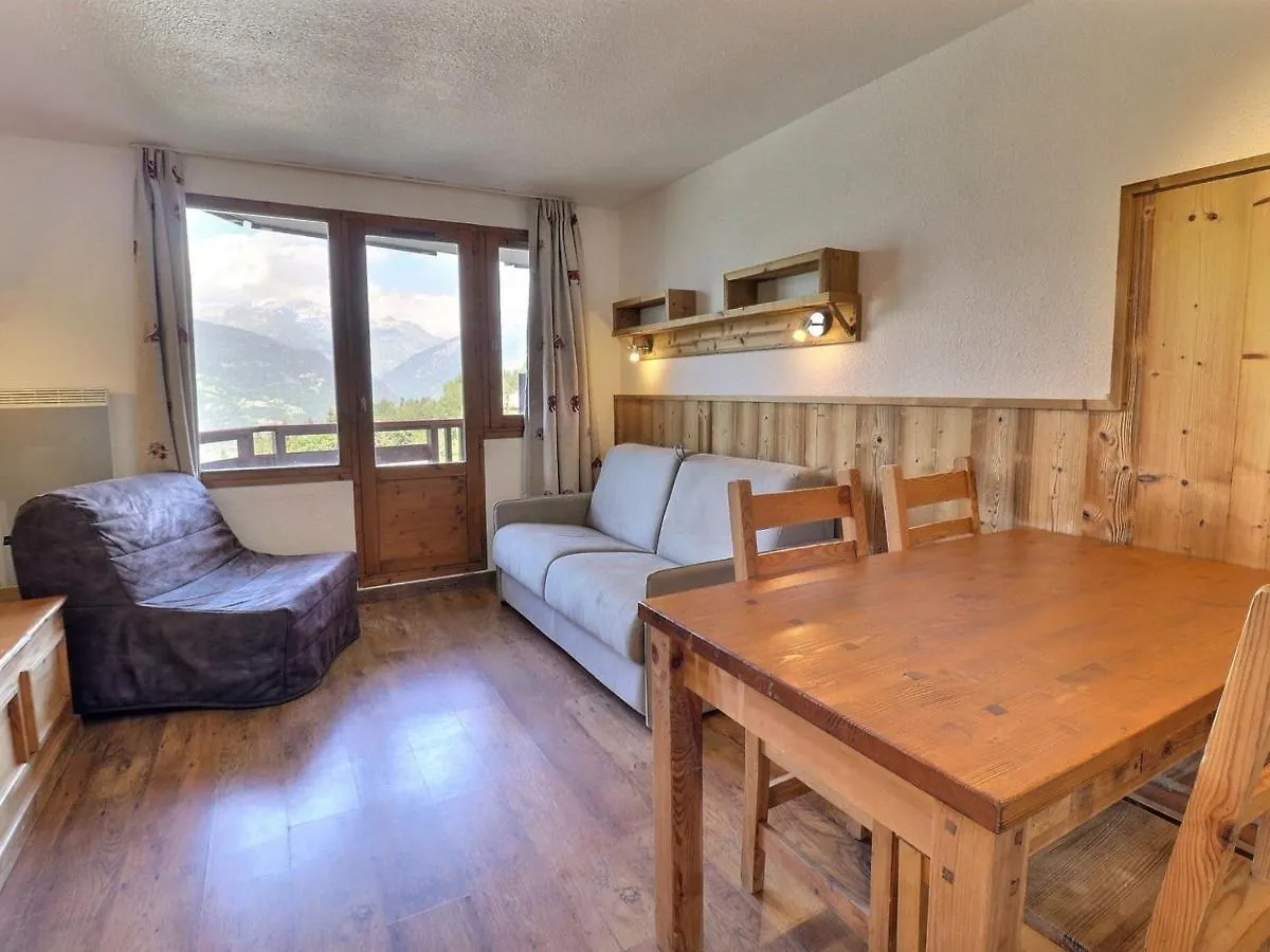 Apartment Location Ski La Tania : Apt 2 Pieces, 4 Pers, Balcon, Proche Commerces Et Navettes - Fr-1-182A-22 Courchevel